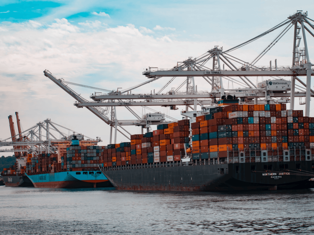The Pros and Cons of Offshore Manufacturing
