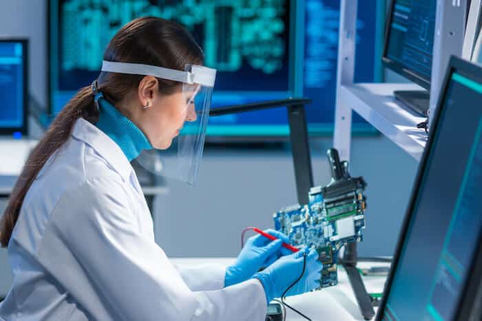 Prototype engineering: engineer working at a laboratory